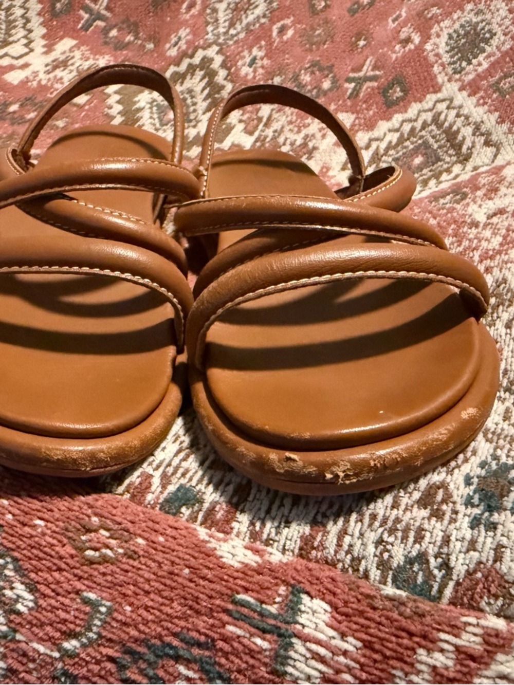 Olukai Tiare strappy sandals in fox color way - Picture 4 of 5